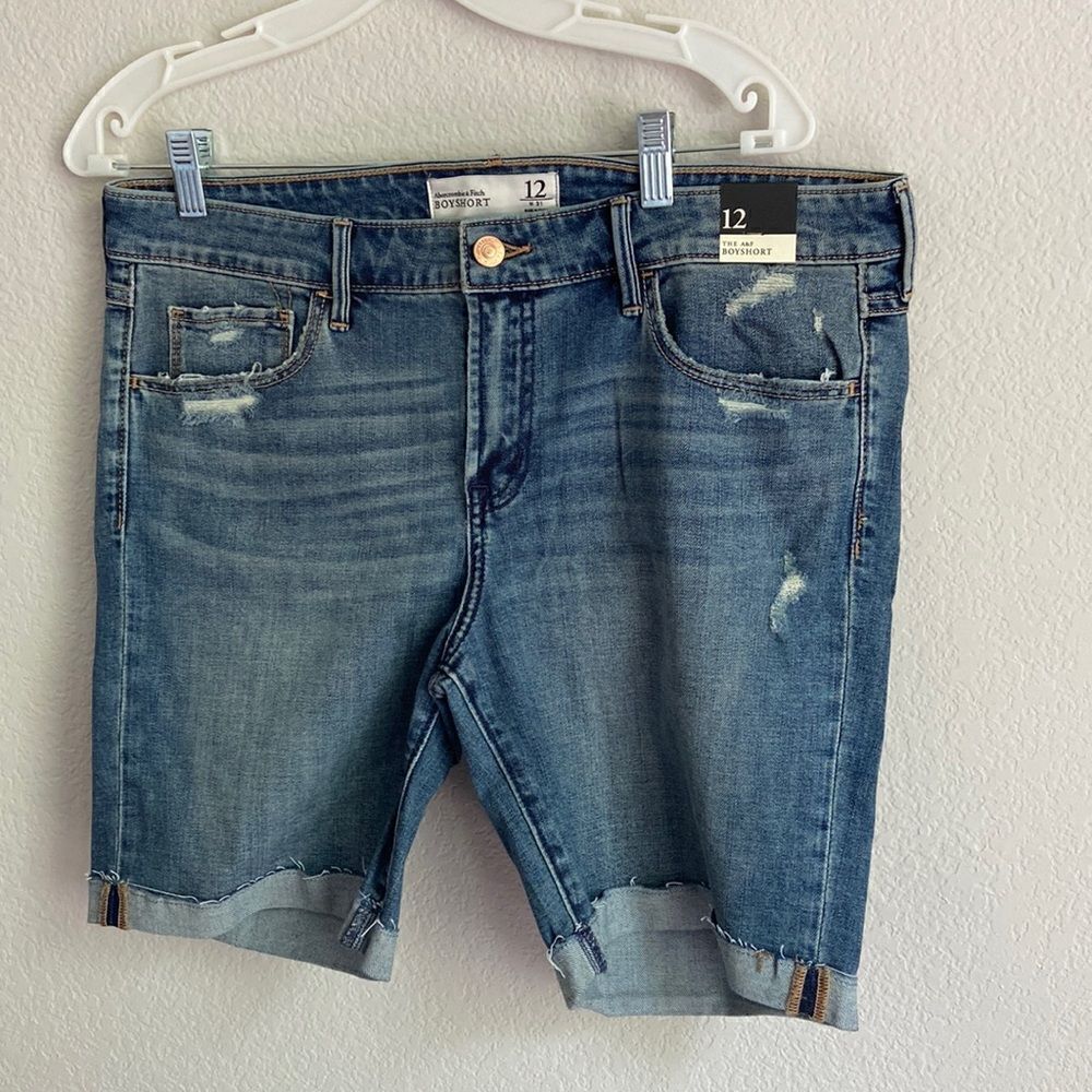 Abercrombie & Fitch Boyshort Sz 12 distress NWT